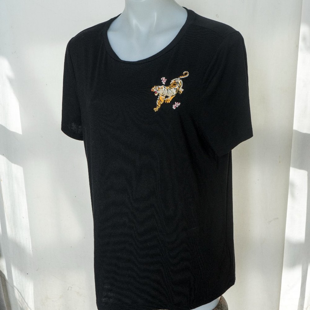 Lucy & Laurel embroidered Tiger T - XL